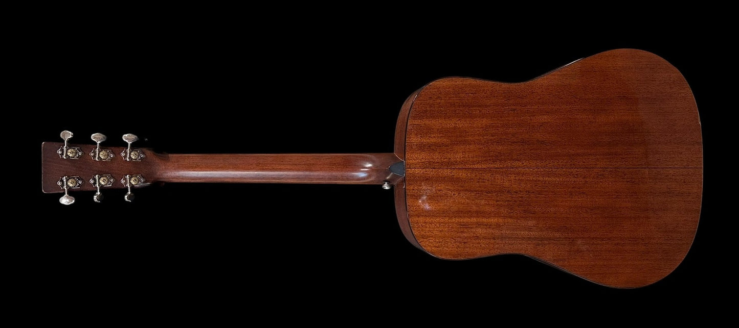 Martin D-18