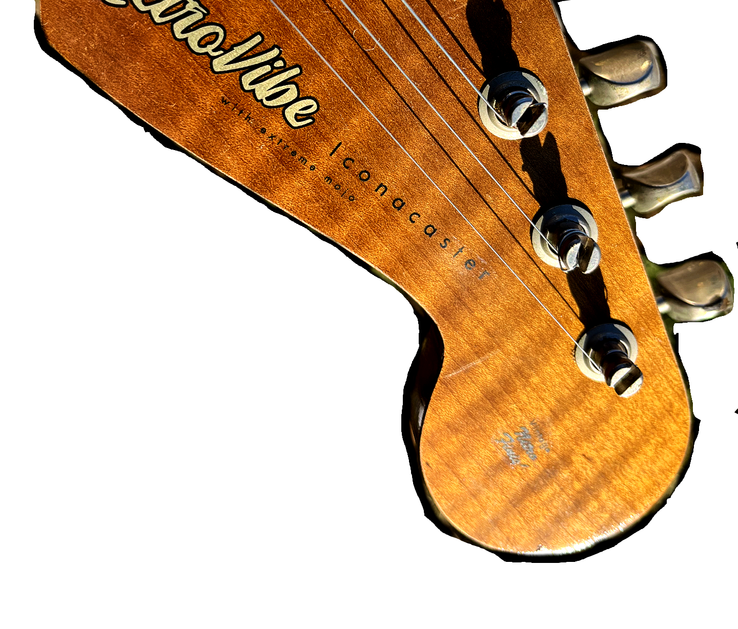 RetroVibe® Iconacaster - Dakota Red over 3-Tone Sunburst RV36