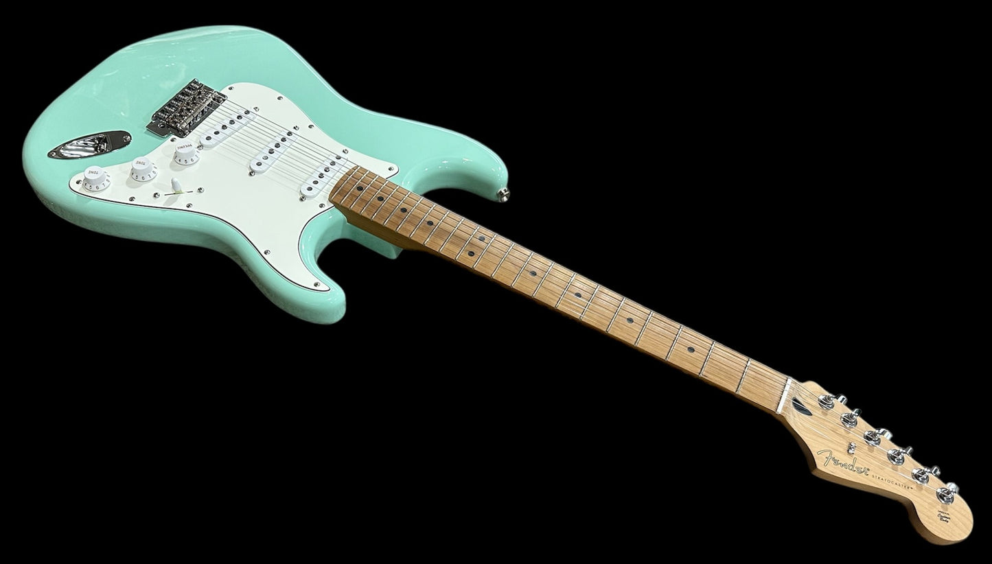 Fender® Special Edition Stratocaster Sea Foam Green MIM