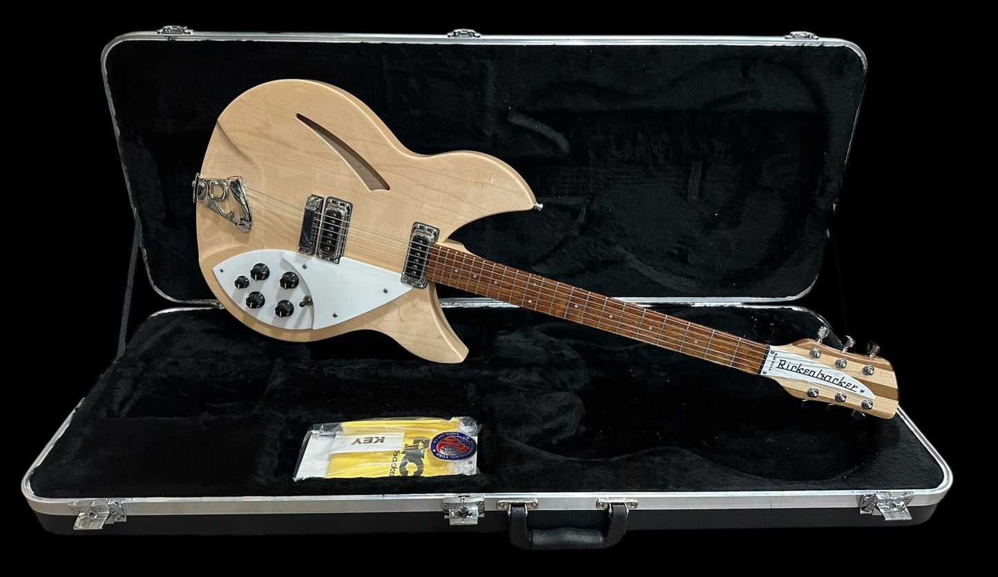 Rickenbacker 330 Maple Glo