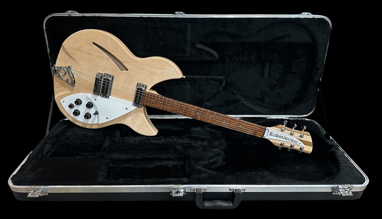 Rickenbacker 330 Maple Glo